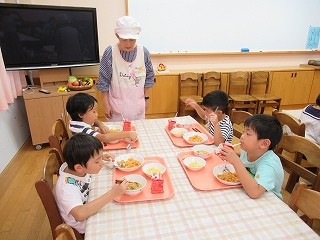 給食