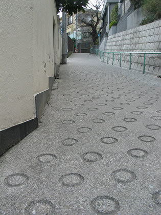 北区の坂道 静勝寺の坂の写真